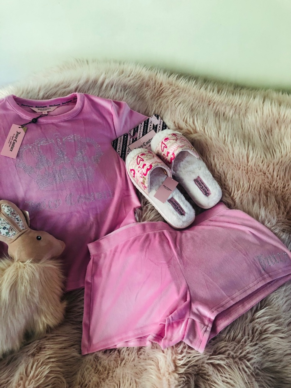 NWT Juicy Couture Summer Lotus Shorts Set & Slides SZ LG